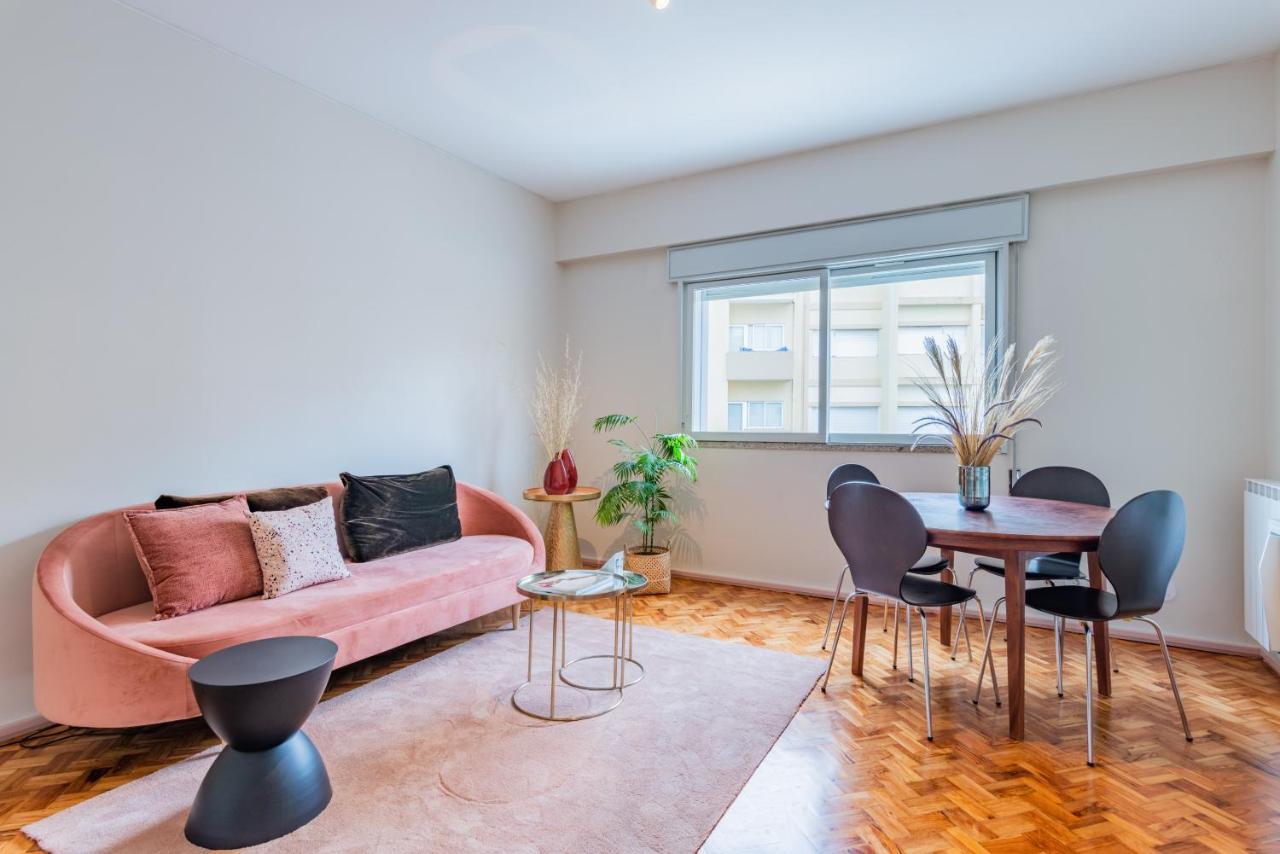 Amazing Duplex - Mid Century Experience & Parking Apartman Porto Kültér fotó